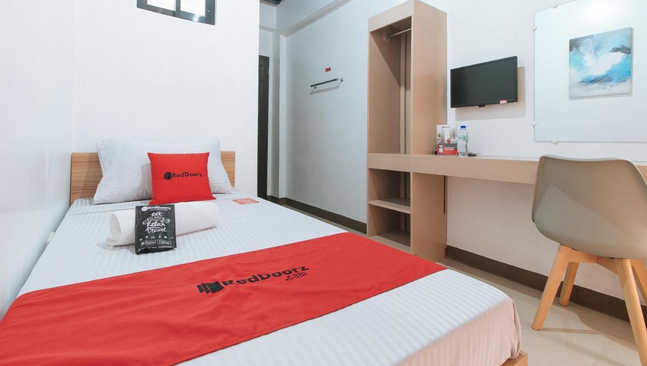 מלון Cabatuan Reddoorz Near Iloilo International Airport מראה חיצוני תמונה