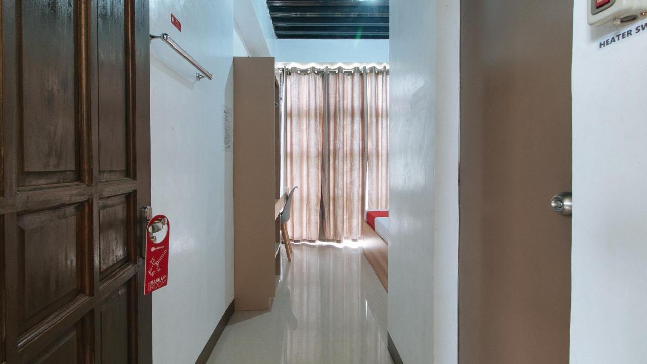 מלון Cabatuan Reddoorz Near Iloilo International Airport מראה חיצוני תמונה