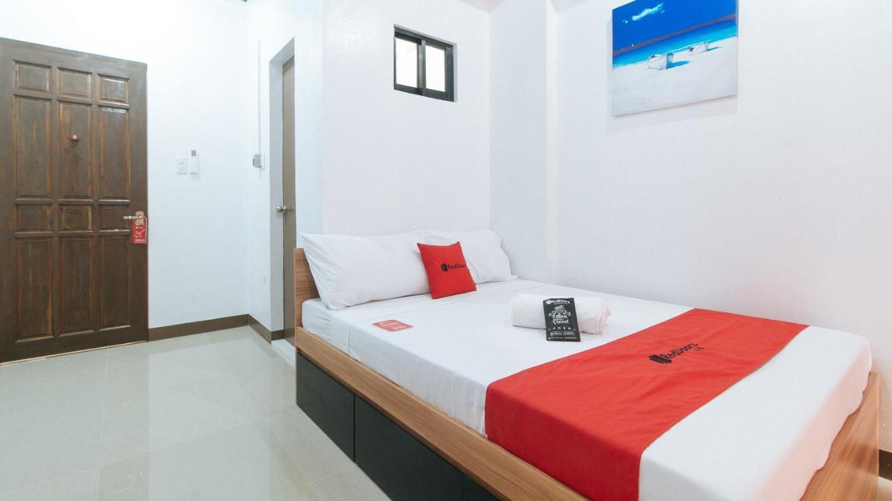 מלון Cabatuan Reddoorz Near Iloilo International Airport מראה חיצוני תמונה